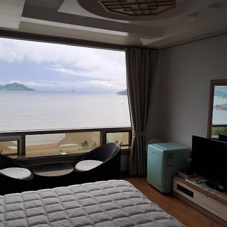 Namhae Beach Hotel Εξωτερικό φωτογραφία