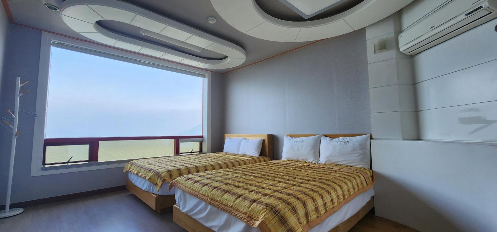 Namhae Beach Hotel Εξωτερικό φωτογραφία