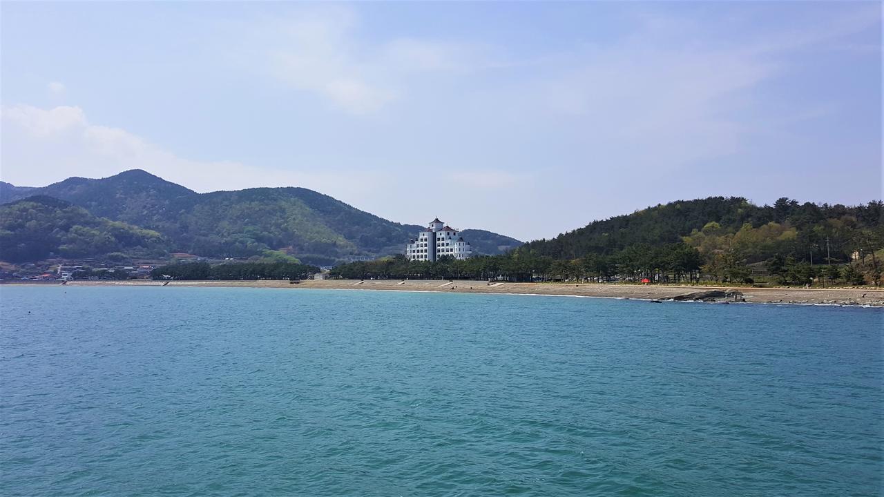 Namhae Beach Hotel Εξωτερικό φωτογραφία