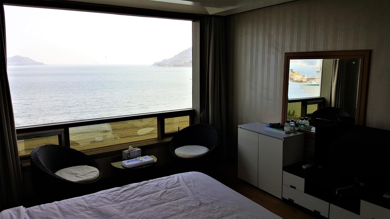 Namhae Beach Hotel Εξωτερικό φωτογραφία